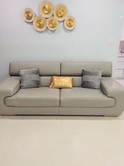 El Dorado Luxury Leather two seat sofa / Lujoso Sofa De Piel