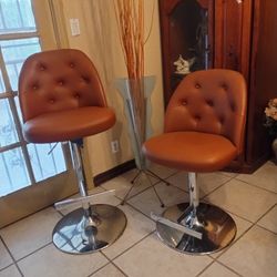 Dos Sillas Bancos Giratorios Y Alto Y Bajo Niveles Tapiz Perfectamente