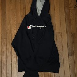 Men’s Champion Hoodie Size m