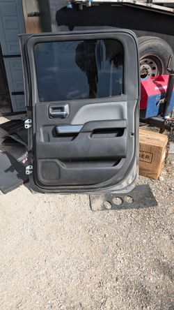 2014 to 2018 Chevy right rear door