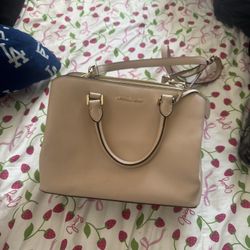 Micheal Kors Purse 