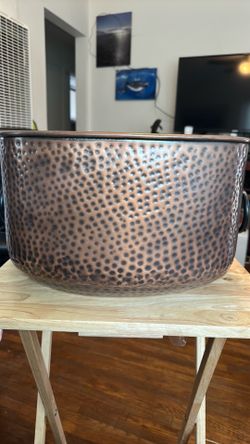 Copper container, planter et,