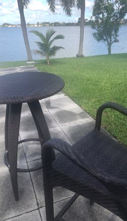 Garden single sitting table and chair