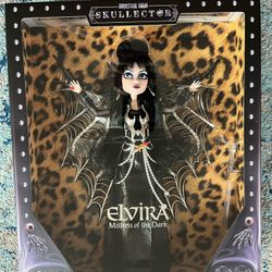 Monster High Skullector Elvira Doll NEW