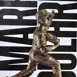 Chicago White Sox Mark Buehrle Statue
