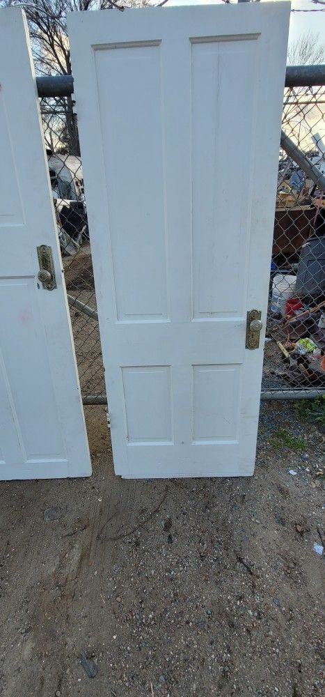 5 Vintage Solid Doors wfdjnjc.com