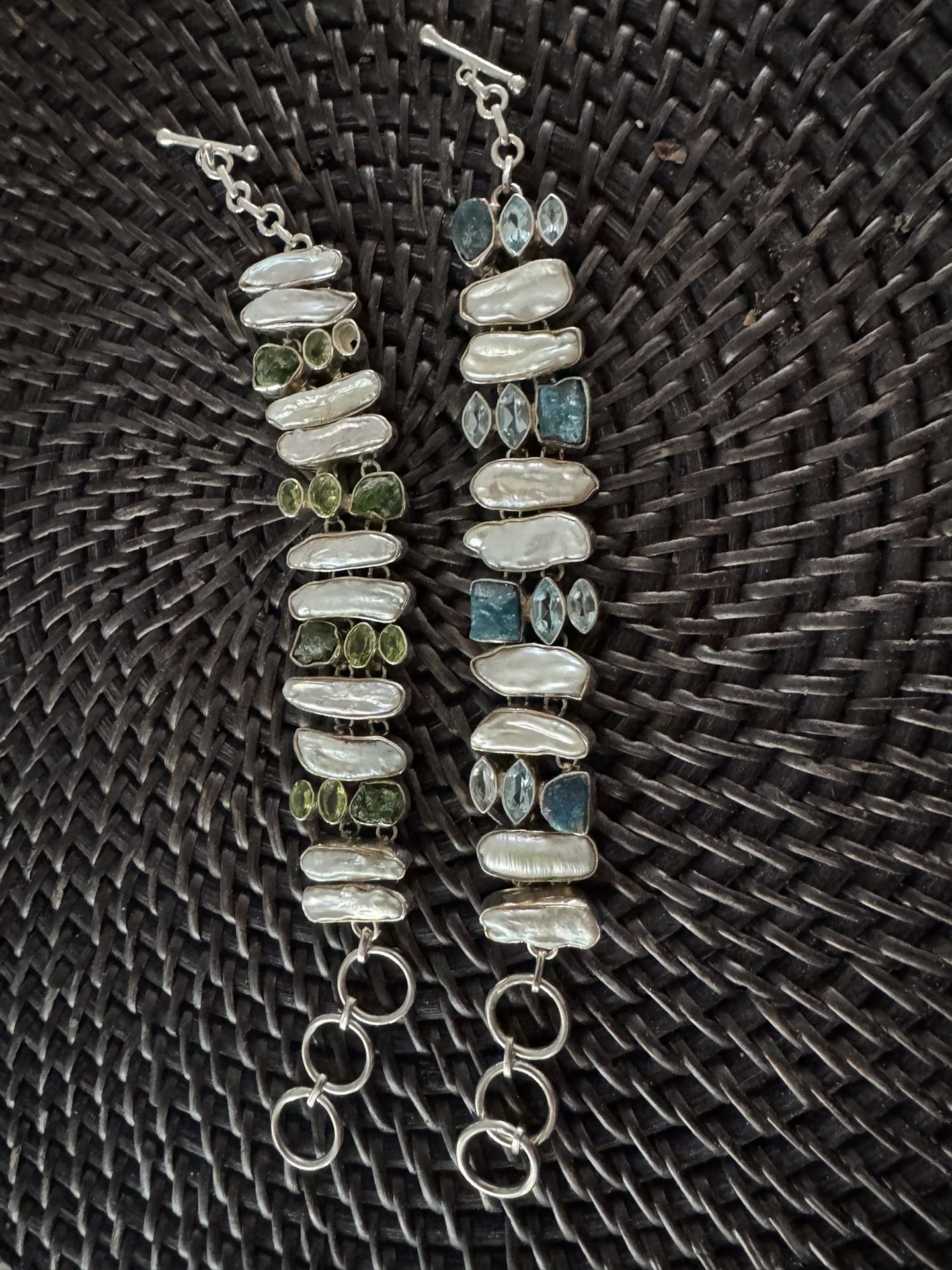 Bracelets 