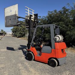 Forklift