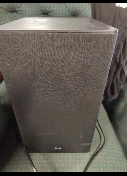 LG Subwoofer