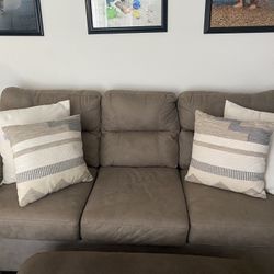 Couch/loveseat