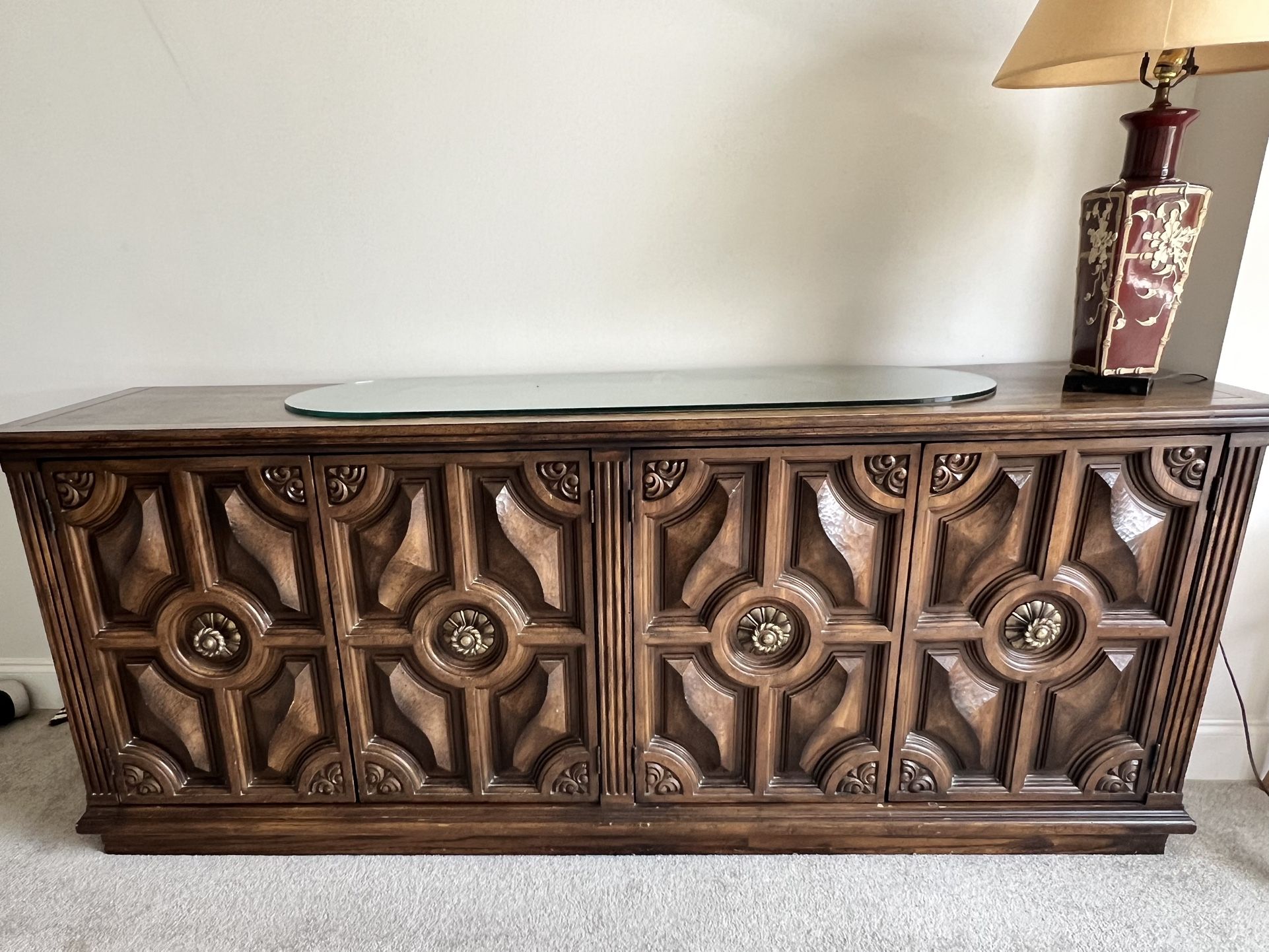 Dresser