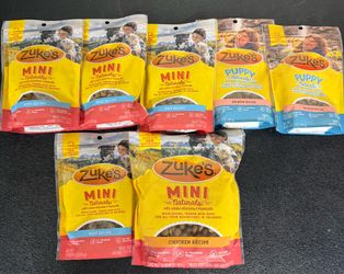 zuke's mini naturals. Exportation Date 3/2027 and 7/2027