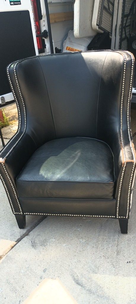 Large Cushioned Chair With Cow Print Needs Some Upholstery In Places See Pictures $60 Or Best Offer