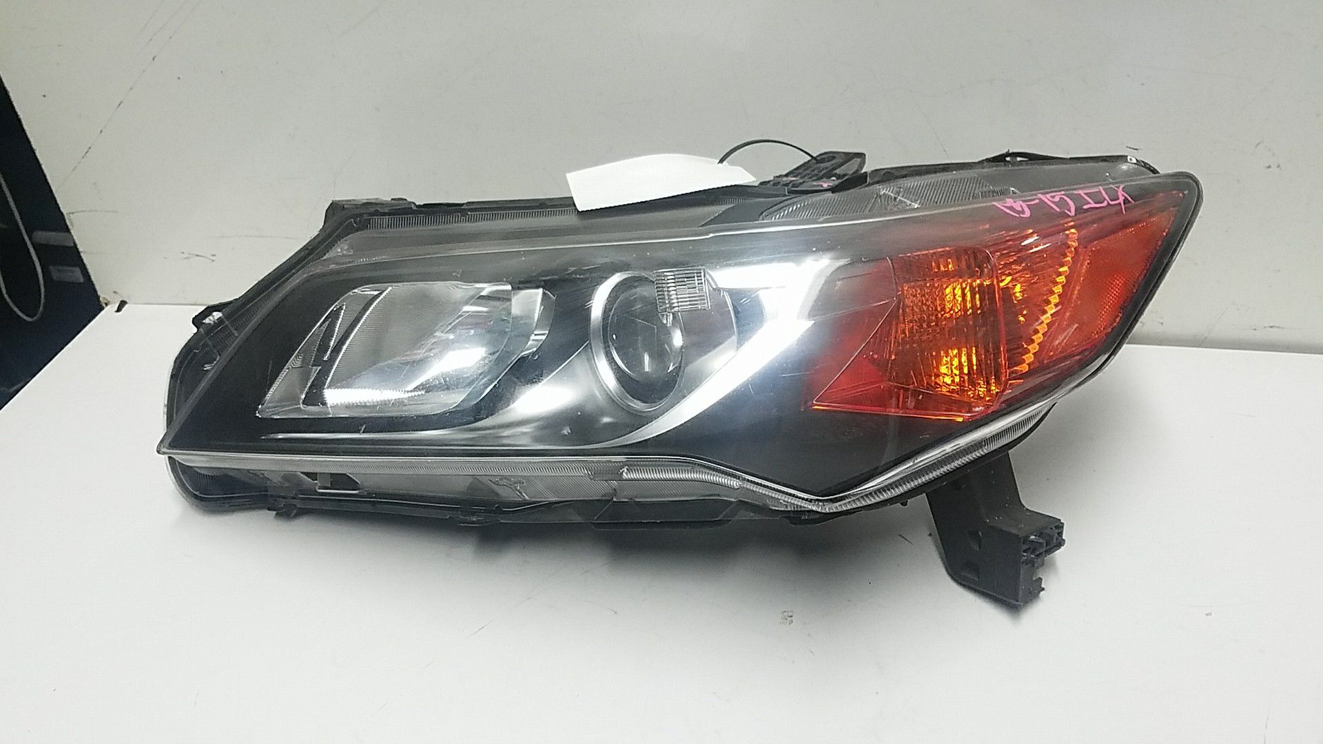 Acura ILX left headlight 2013-2015