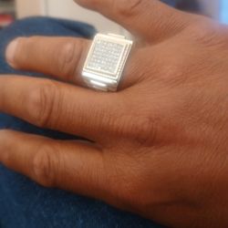 Ring For Men Whet A Small  Diamond   Gold  Two  Tone