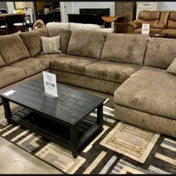 Hoylake Chocolate LAF Sectional /couch 1219