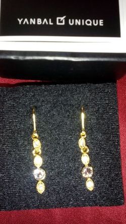 Earrings gold plated with stoned