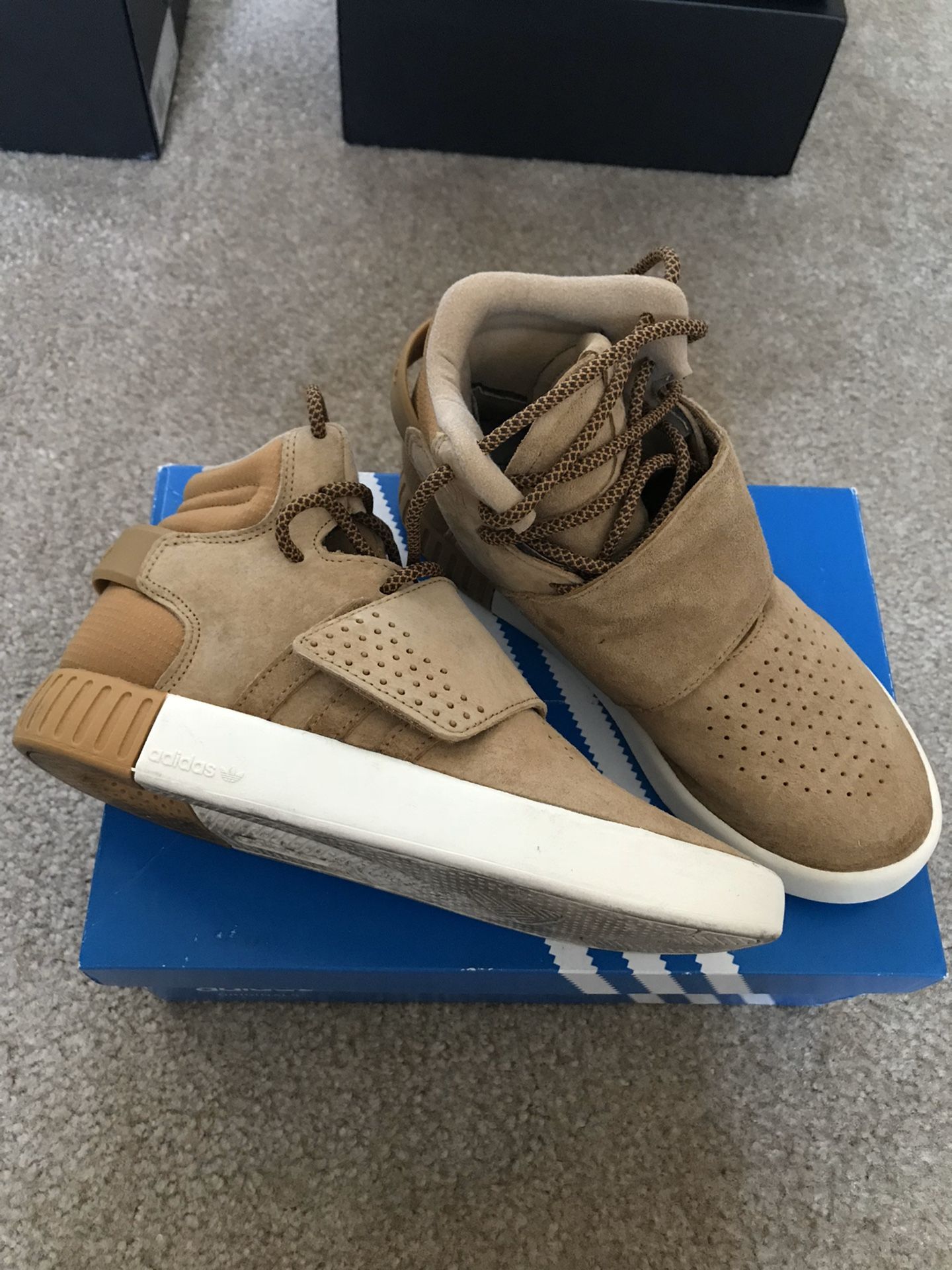 Like new Adidas tubular invader strap size 5.5