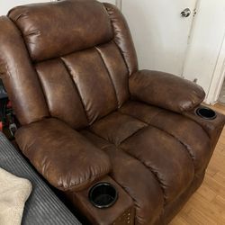 ✨ Comfy Recliner with Massage & heating!! ✨