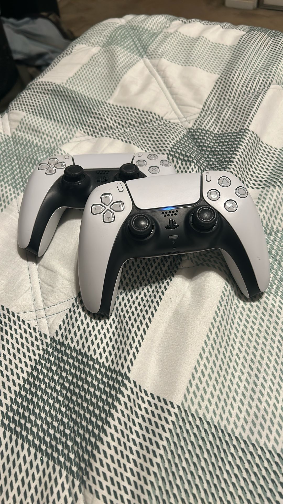 2 Dualsense PS5 Controller