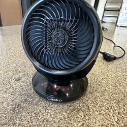 Small Tabletop Lasko Heater 