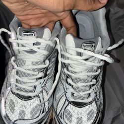 Bottega Veneta white & grey trainers 