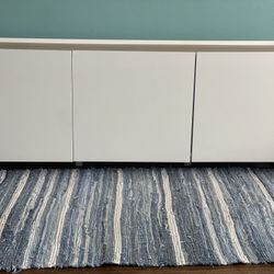 WHITE OAK MINIMAL TV STAND