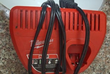 Milwaukee  battery charger port
