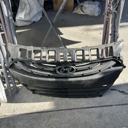 Hyundai Elantra GT Genuine radiator grille 2013-2015