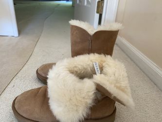 UGGs ladies size 7