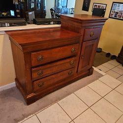 Bassett Changing Table Dresser