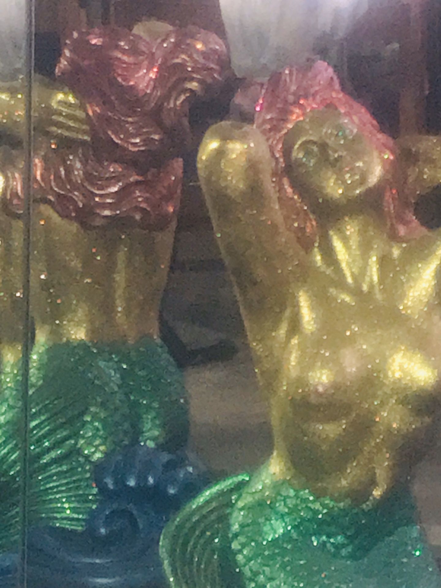 Glitafied mermaid statue / table