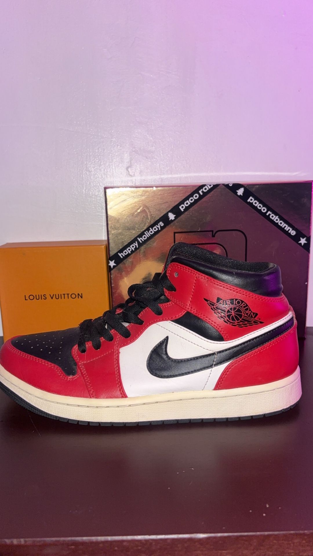Jordan 1 Mid Chicago Toe