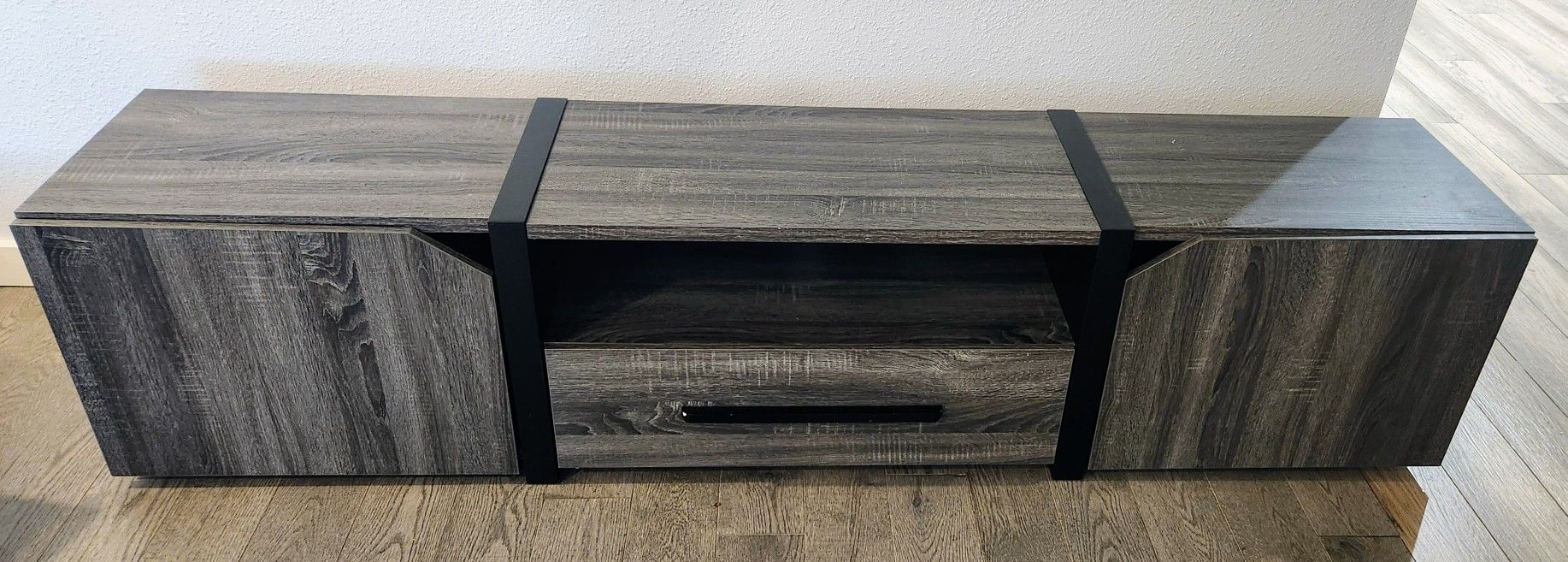 Modern TV Stand/ Media Console -$60 (Excellent Condition)