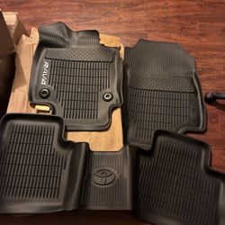 OEM RAV4 FLOOR MATS 