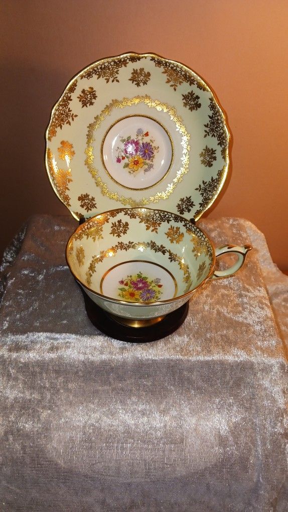 Antique Royal Paragon Double Warrant Appointment By Queen Mary English Bone China Mint Green And Gold With Flower Patter Tea Cup And Saucer