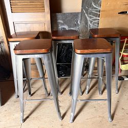 Set Of  4 Or 5 Bar Height Stool Dining chairs Metal And wood
