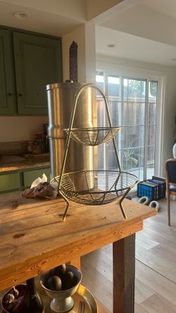 Double fruit basket