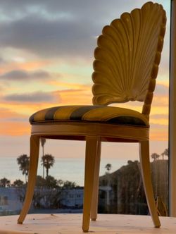 Carved Grotto Italian Shell Back Dining Chairs