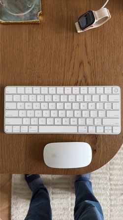 Apple Keyboard & Mouse