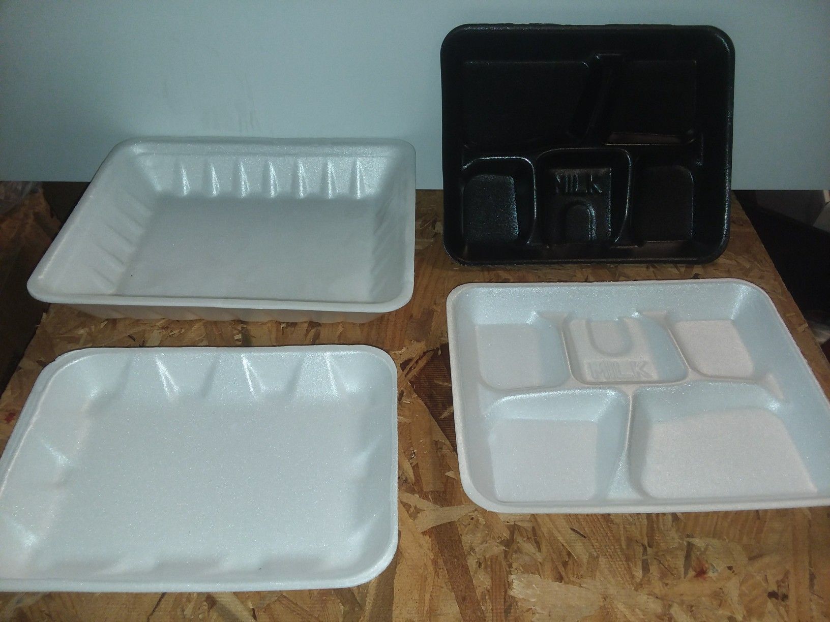 STYROFOAM TRAYS 8 TO 10.00 PER STACK