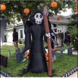 Brandnew 5.6 Ft Tall Grim Reaper with Skeleton Face Hold Scythe Garden Decorations Air Blow up Home Yard Lawn Decorations Halloween Outdoor Indoor Dec