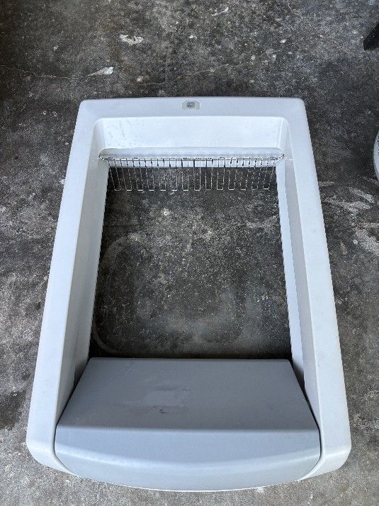 Petsafe Cat Box