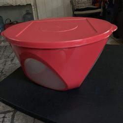 Tupperware 