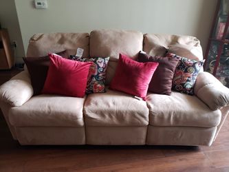 Reclining Sofa