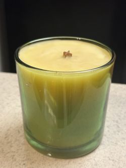 Woodwick Candle In A  Green Container
