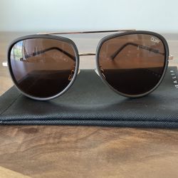 Quay ‘Needing fame’ Sunglasses
