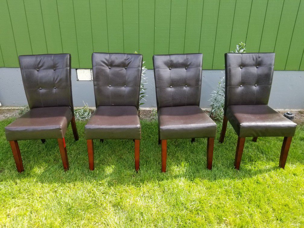 Dining room chairs set of four