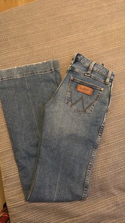 Women’s wranglers
