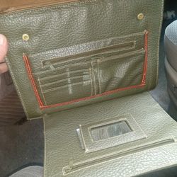 VINTAGE Dooney & Bourke All Weather Leather crossbows bag ..